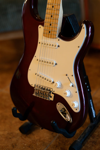 Fender Standard Stratocaster with Maple Fretboard 2006 - 2014 - Midnight Wine