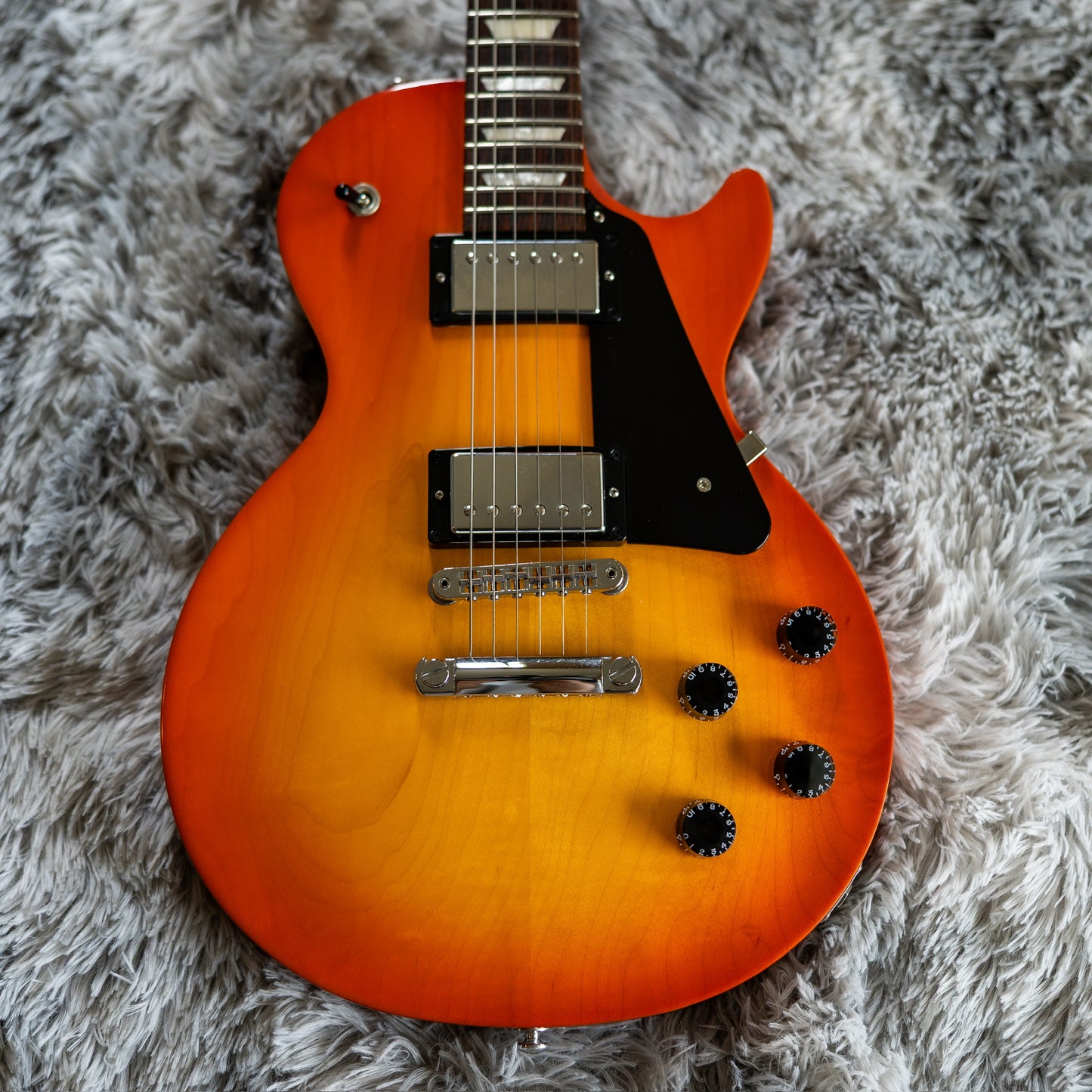 STUNNING Gibson Les Paul Studio without Fretboard Binding 2019 - 2024 - Tangerine Burst
