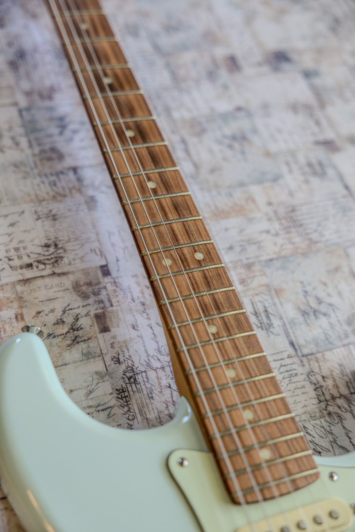 Fender Player Plus Stratocaster HSS with Pau Ferro Fretboard 2021 - Present - Belair Blue