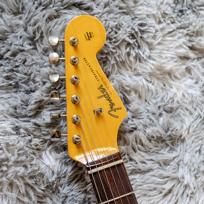 MINTY Fender American Vintage II '61 Stratocaster 2022 - Present - Fiesta Red