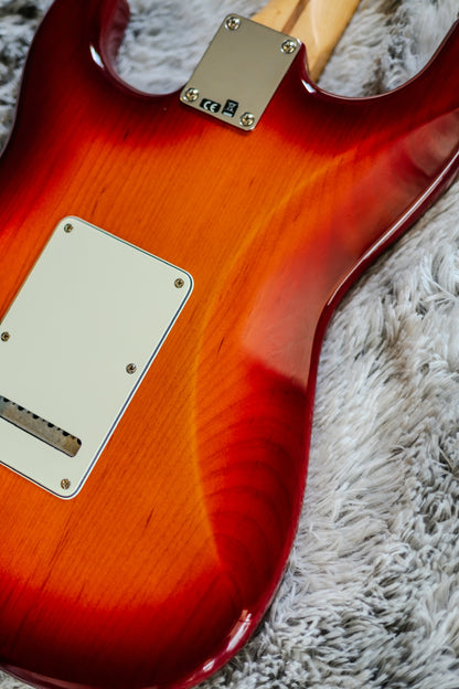 Fender Standard Stratocaster HSS Plus Top with Maple Fretboard 2013 - 2017 - Cherry Burst