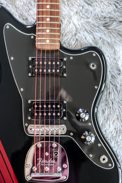 Fender Special Edition Blacktop Jazzmaster HH Stripe 2015-2016 - Black with Candy Apple Red Racing Stripe