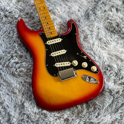 Fender Rarities Series Flame Ash Top American Original '60s Stratocaster with Birdseye Maple Neck 2019 - Plasma Red Burst