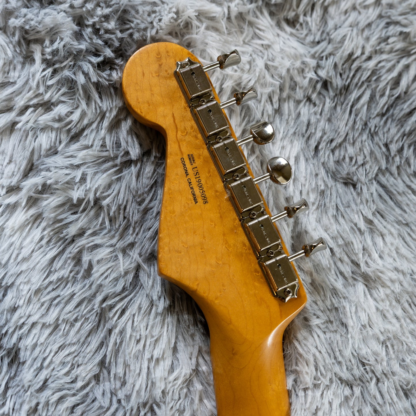 Fender Rarities Series Flame Ash Top American Original '60s Stratocaster with Birdseye Maple Neck 2019 - Plasma Red Burst