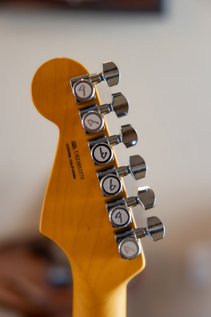 Fender American Ultra Stratocaster with Maple Fretboard 2019 - Present - Mocha Burst