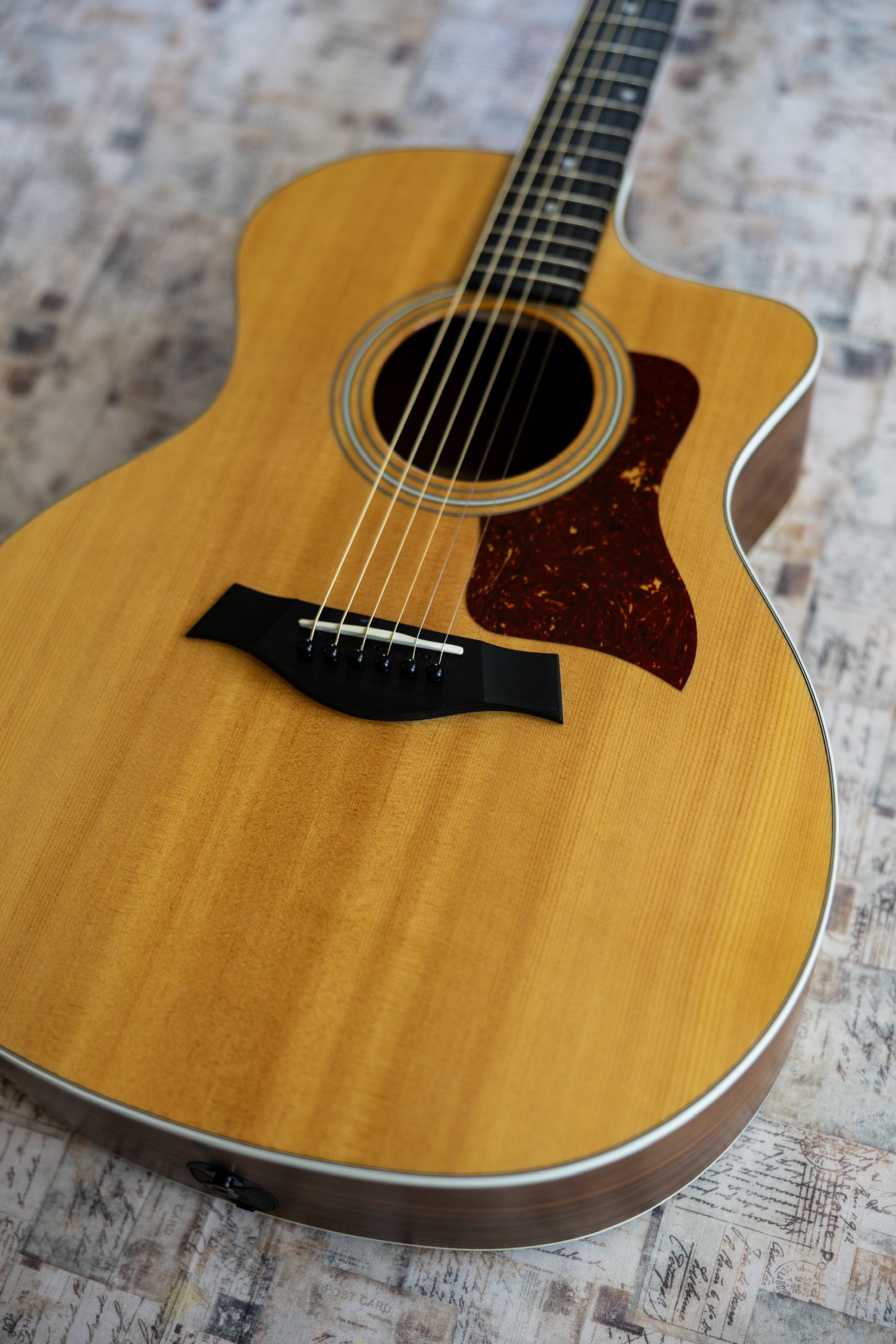 Taylor 214ce with ES-T Electronics 2009 - 2016 - Natural