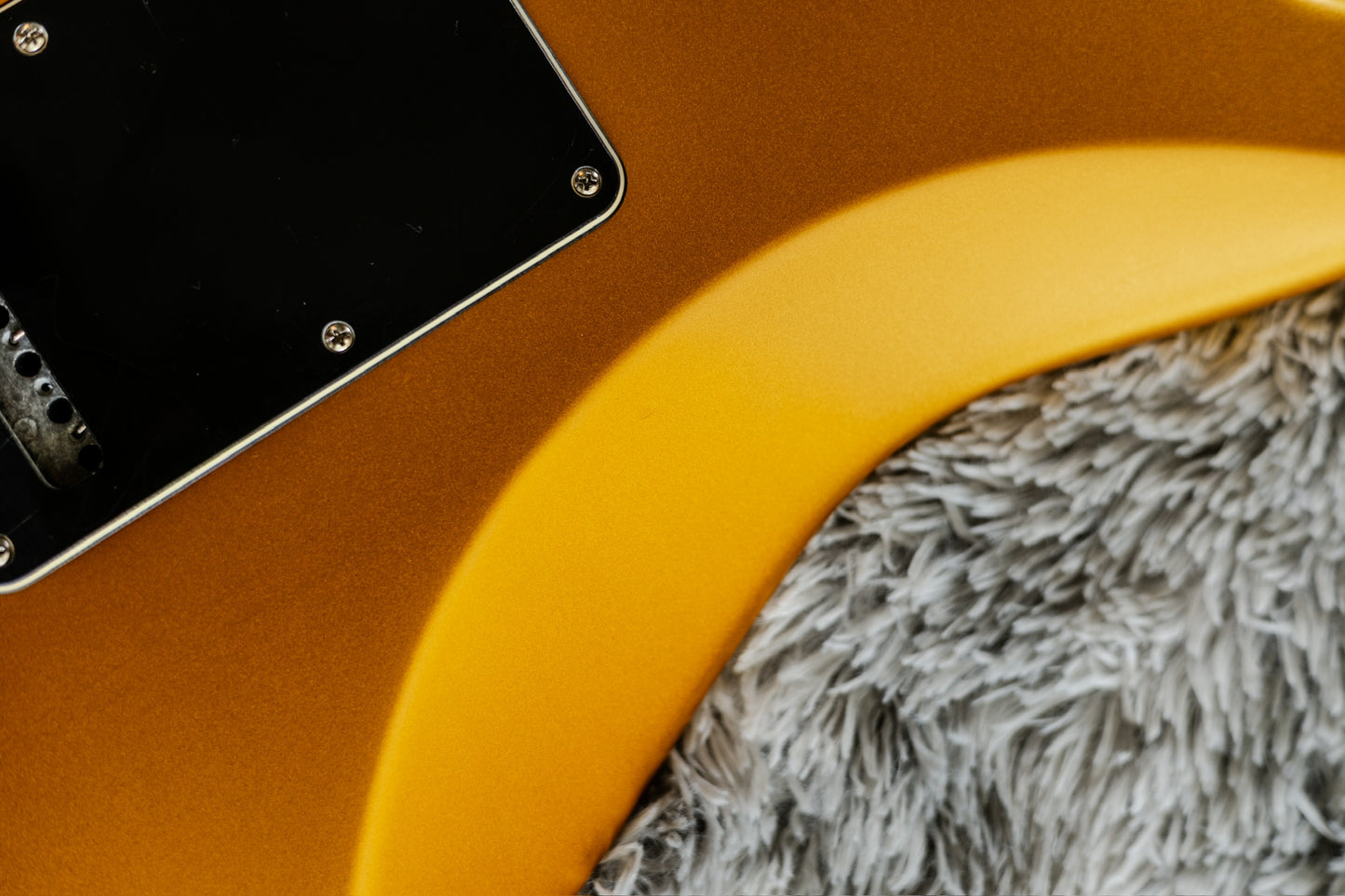 ULTRA RARE Fender Standard Stratocaster Satin with Maple Fretboard 2014 - Blaze Gold