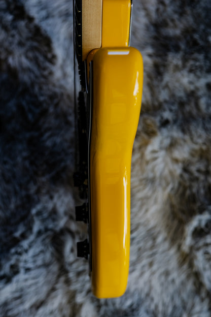 Fender Player Stratocaster HSS with Ebony Fretboard 2021 - Ferrari Yellow