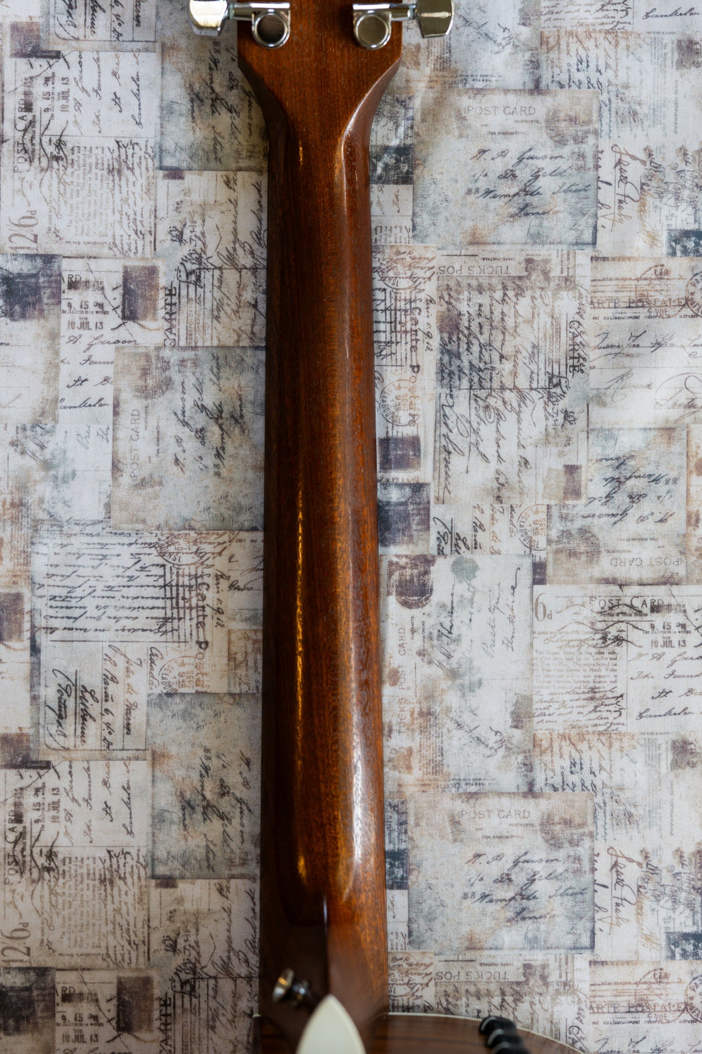 Taylor 214ce-SB DLX with ES2 Electronics 2014 - 2015 - Sunburst