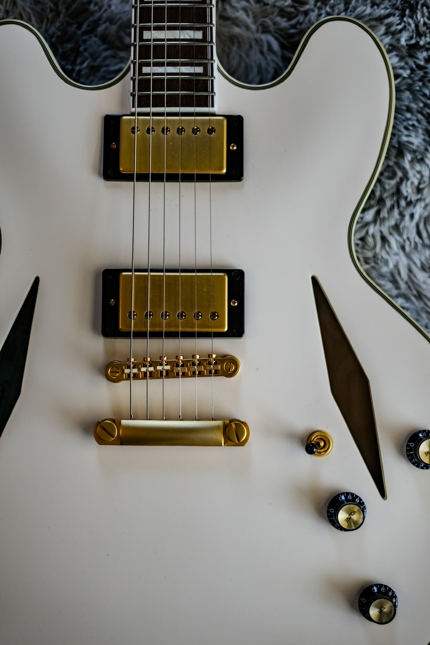 Epiphone Emily Wolfe "White Wolfe" Signature Sheraton 2023 - Present - Aged Bone White