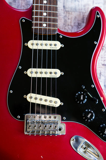 Fender Standard Stratocaster Satin with Maple Fretboard 2003 - 2006 - Candy Apple Red