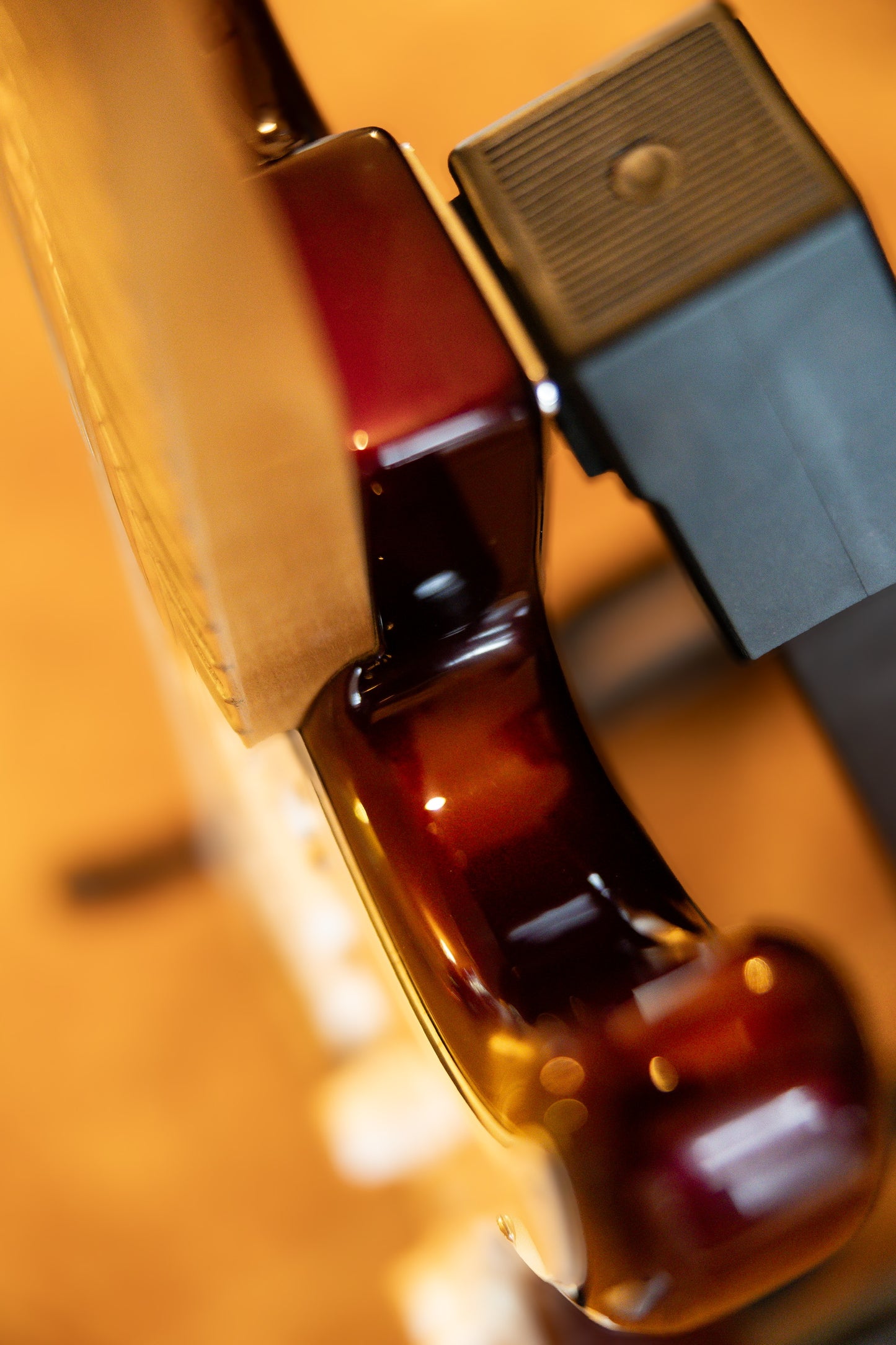 Fender Standard Stratocaster with Maple Fretboard 2006 - 2014 - Midnight Wine