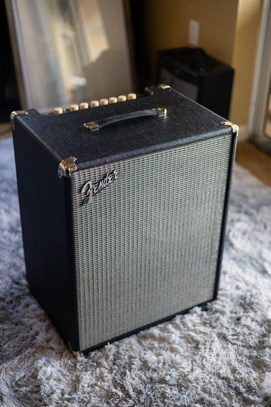 Fender Rumble 500 V3 500-Watt 2x10" Bass Combo 2015 - Present - Black