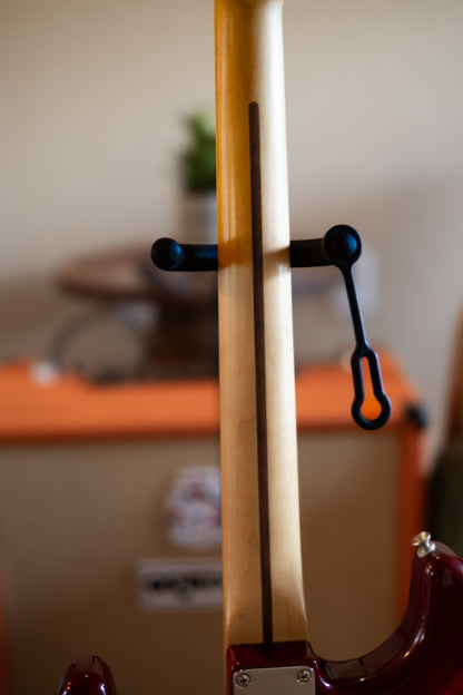 Fender Player Stratocaster Plus Top with Maple Fretboard 2019 Aged Cherry Burst