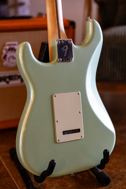 Fender Player Stratocaster with Maple Fretboard 2019 - 2021 - Surf Pearl