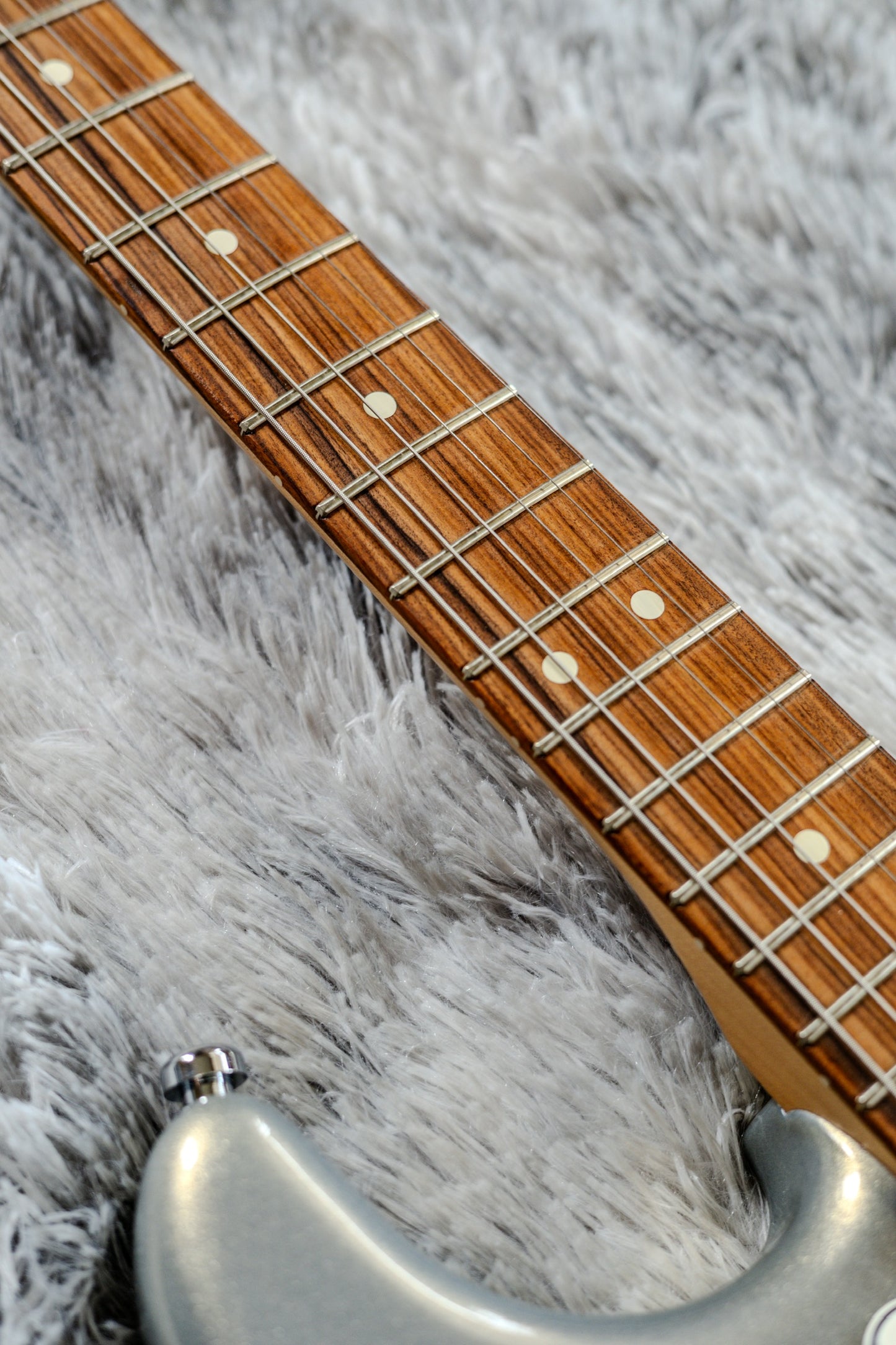 UPGRADED MINT Fender Player Stratocaster with Pau Ferro Fretboard 2018 - Present - Silver