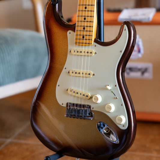 Fender American Ultra Stratocaster with Maple Fretboard 2019 - Present - Mocha Burst