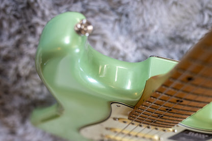 Fender Player Stratocaster with Maple Fretboard 2019 - 2021 - Surf Pearl