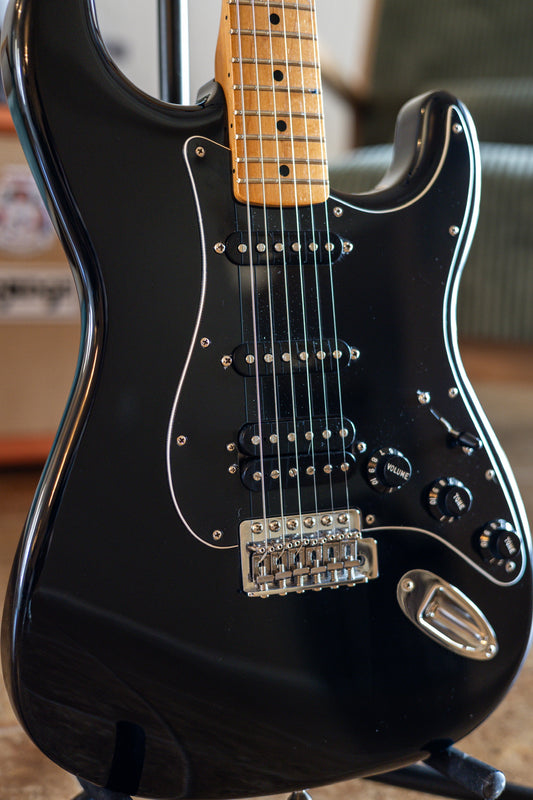 Fender Special Edition Standard HSS Stratocaster with Maple Fretboard 2018 - Black