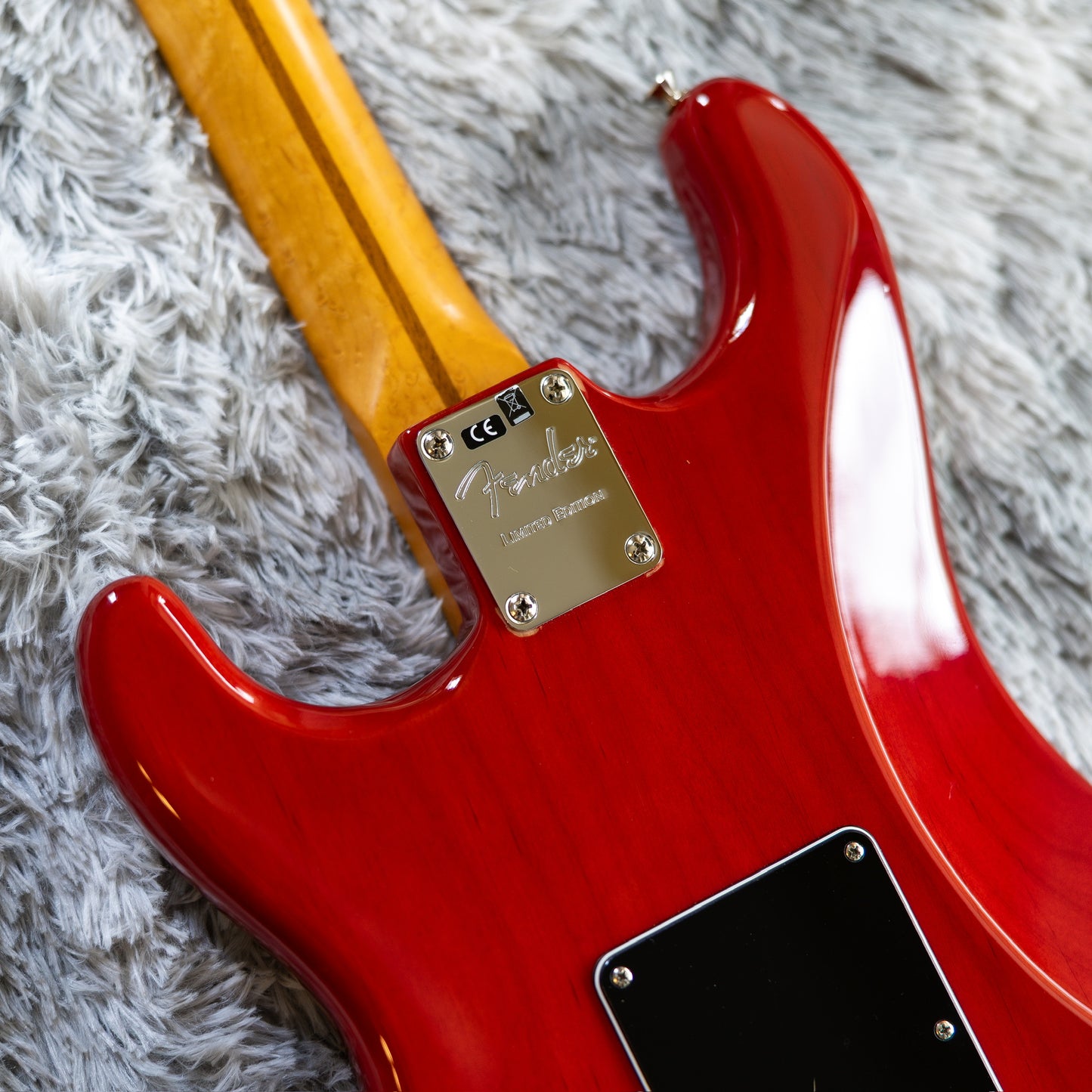 BEAUTIFUL Fender Rarities Series Flame Ash Top American Original '60s Stratocaster with Birdseye Maple Neck 2019 - Plasma Red Burst