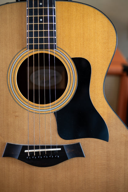 Taylor 114e Walnut with Maple Neck 2019 - Present - Natural