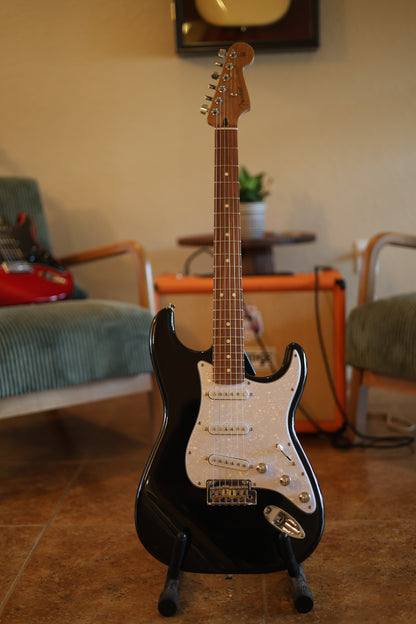 Fender Player Stratocaster with Pau Ferro Fretboard 2018 - Present - Black