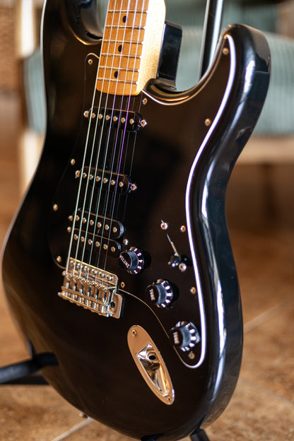 Fender Special Edition Standard HSS Stratocaster with Maple Fretboard 2018 - Black