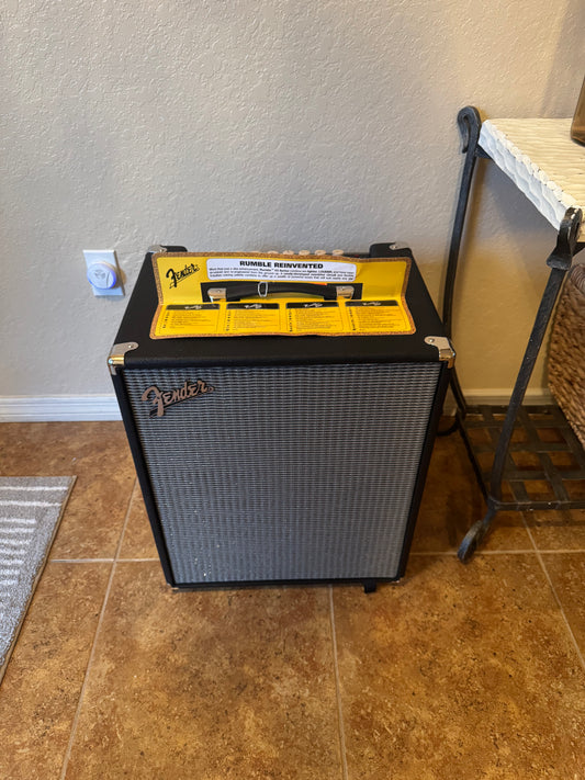 Fender Rumble 500 V3 500-Watt 2x10" Bass Combo 2015 - Present - Black