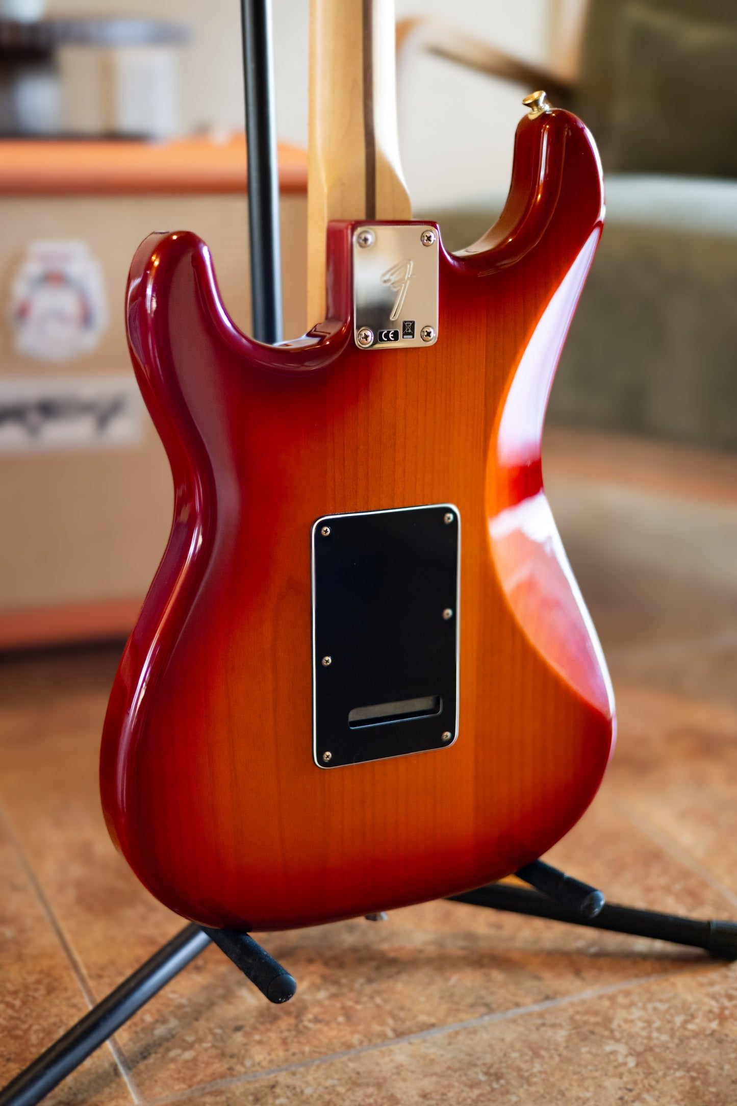 Fender Player Stratocaster Plus Top with Maple Fretboard 2019 Aged Cherry Burst