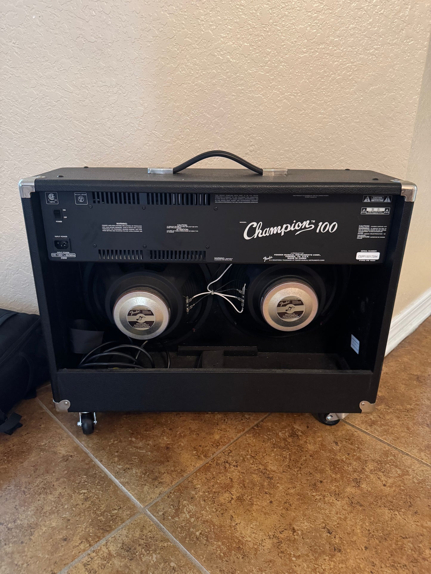 Fender Champion 100 2-Channel 100-Watt 2x12" Solid State Guitar Combo 2013 - Present - Black