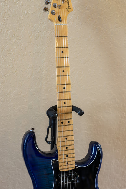 STUNNING Fender Player Stratocaster HSS Plus Top with Maple Fretboard 2019 - 2021 - Blue Burst