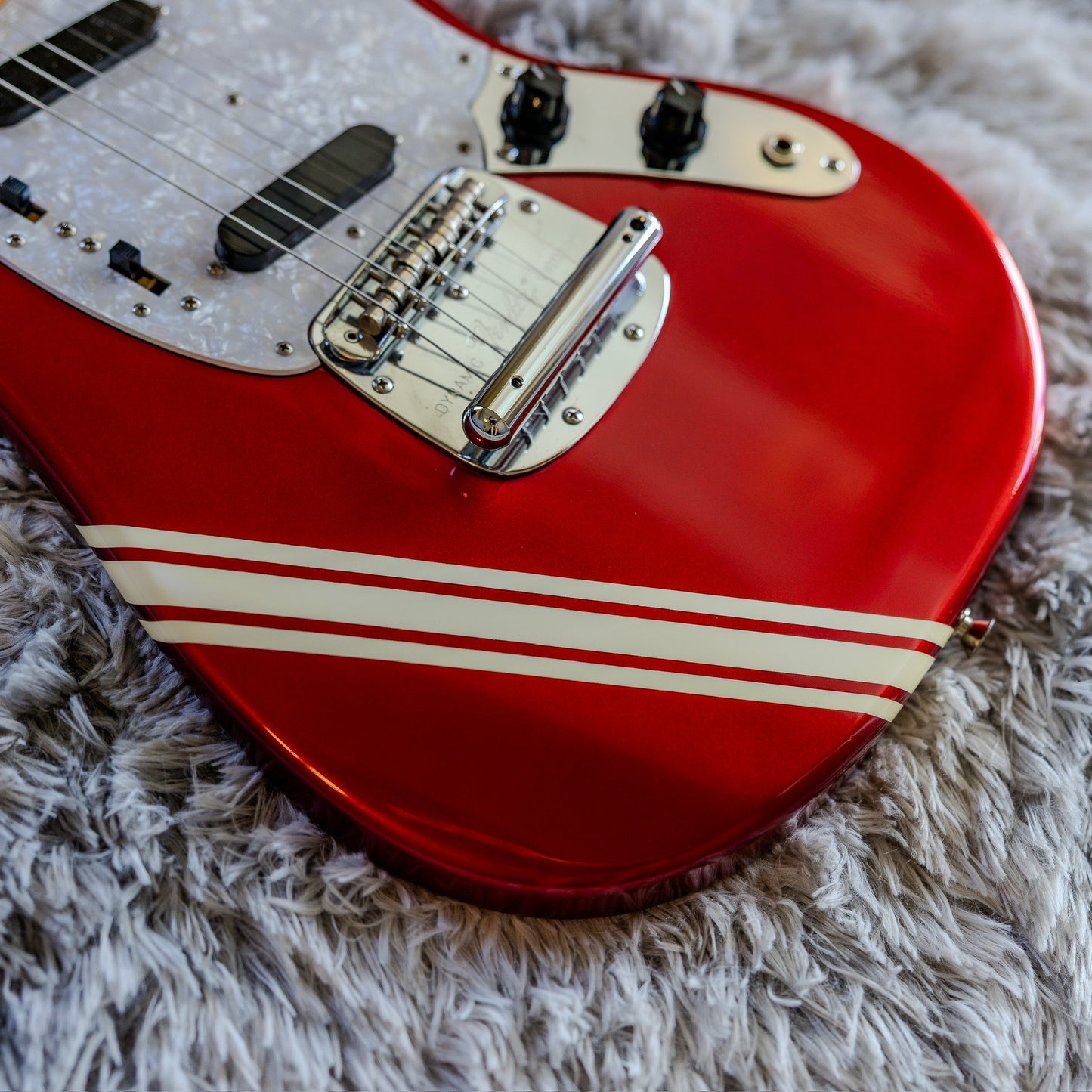 Fender MG-73 Mustang Reissue MIJ