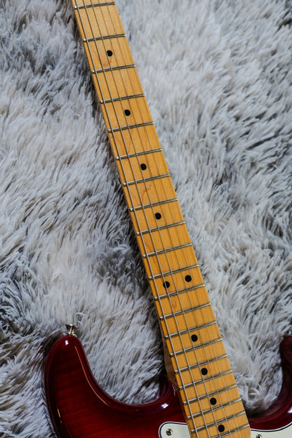 Fender Standard Stratocaster HSS Plus Top with Maple Fretboard 2013 - 2017 - Cherry Burst