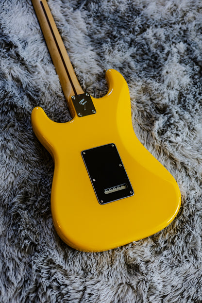 Fender Player Stratocaster HSS with Ebony Fretboard 2021 - Ferrari Yellow