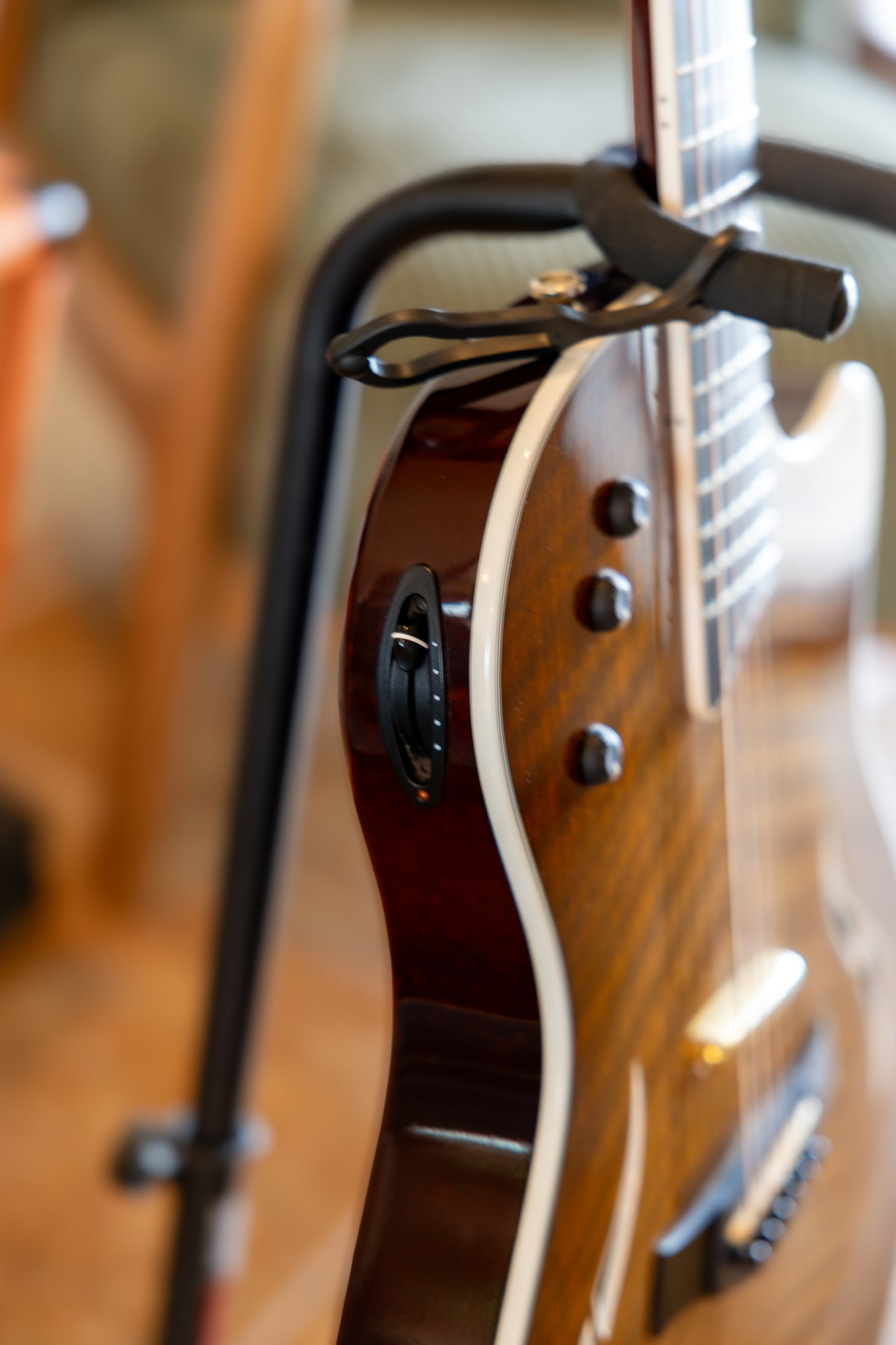 Taylor T5-C4 Custom Walnut 2005 - 2013 - Walnut Shaded Edgeburst